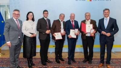 Große Goldene Ehrenzeichen für drei ehemalige Bürgermeister