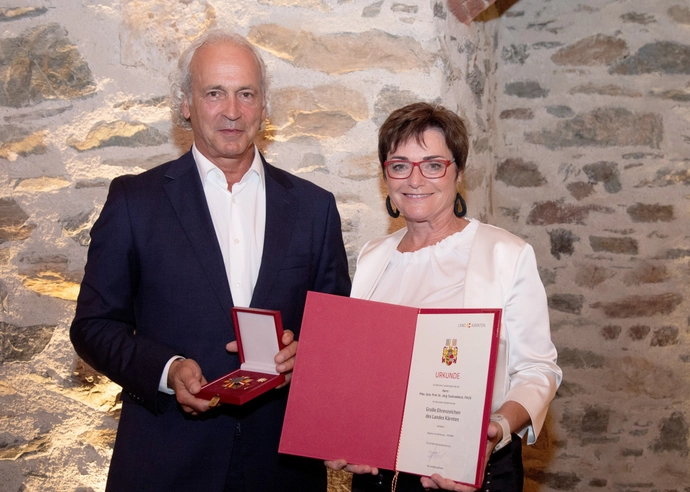 Großes Ehrenzeichen für Jörg Tschmelitsch auf Burg Taggenbrunn