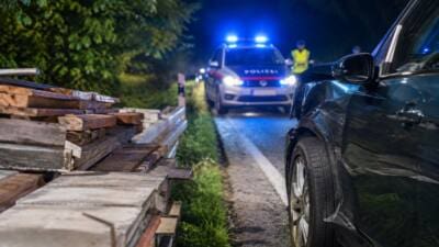 20-Jähriger prallt in Dornbirn gegen Baustellenmaterial