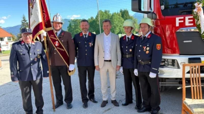 Neues Tanklöschfahrzeug stärkt Feuerwehr Nötsch im Gailtal