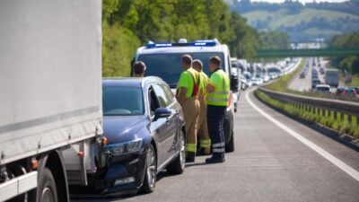 A1 bei Melk: Schwerer Unfall sorgt für zwölf Kilometer Stau