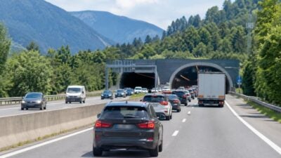 A10 bei Villach: Bis zu 30 Min. Stau beim Oswaldibergtunnel