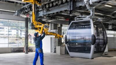 Arbeitsunfall in Fügen: Techniker verletzt sich am Daumen