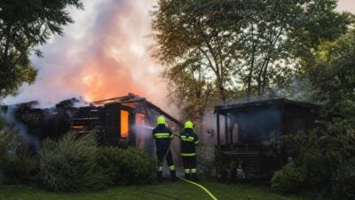 Brand in St. Michael: Auch benachbarte Hütte beschädigt