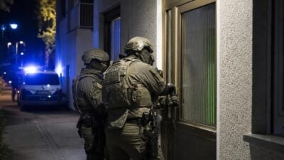 Cobra öffnet Wohnung nach gemeldeter Waffenbedrohung in Salzburg-Lehen