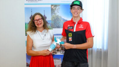 Max Steinbrenner im Klagenfurter Rathaus geehrt