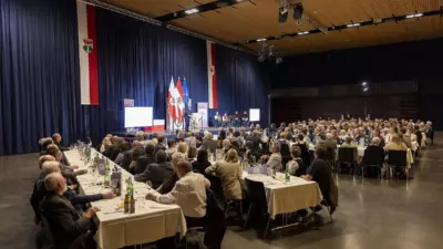 Mattle verleiht 94 Tiroler Ehrenamtsnadeln in St. Anton