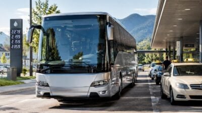 Diesel auf Rekordhoch: Busse und Taxis geraten unter Druck