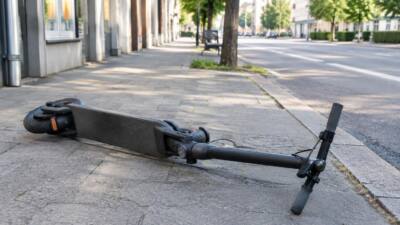 E-Scooter-Sturz in Villach: 51-Jähriger schwer verletzt