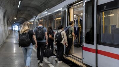Elf Personen nach Triebwagen-Defekt im Martinswandtunnel evakuiert