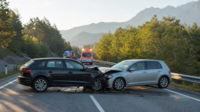 Frontalcrash in Heiterwang: vier Personen verletzt