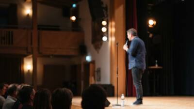 Gernot Kulis präsentiert „Ich kann nicht anders“ in Fügen