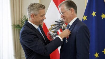 Großes Silbernes Ehrenzeichen für Markus Beyrer