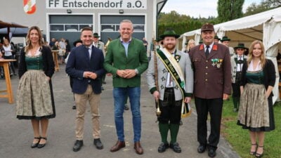 Saniertes Rüsthaus in Entschendorf übergeben