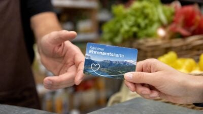 Kärntner Ehrenamtskarte startet mit 26 Partnern