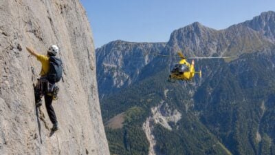 Kletterer stürzt an Laserz-Nordwand rund 20 Meter ab
