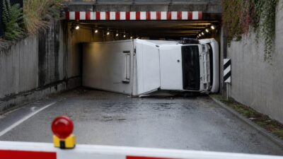 Lkw umgekippt: Treibacher Straße in Villach gesperrt