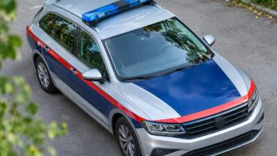 Mann und Frau bedrohen Radfahrer in Salzburg-Aigen mit Waffen