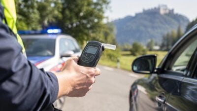 Motorrad kollidiert auf B 311 mit Pkw in Weißbach