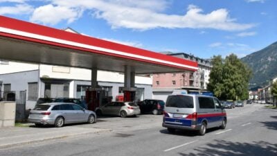 Nach Streit in Villach: 64-Jähriger mit Kopf auf Asphalt gestürzt