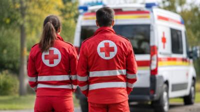 Paragleitpilot prallt in Neustift im Stubaital auf eine Wiese