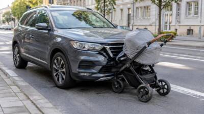Pkw kollidiert in Graz mit Kinderwagen – Bub leicht verletzt