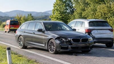 Pkw-Kollision auf der L42 in Paternion verletzt zwei Frauen