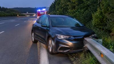 Pkw prallt auf A9 gegen Leitschiene in Graz