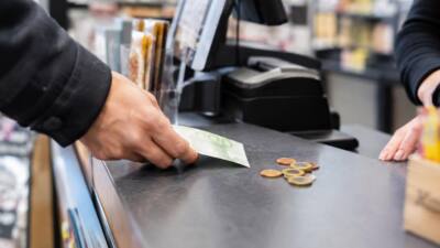 Polizei sucht Mann nach Falschgeld-Verdacht in Wien