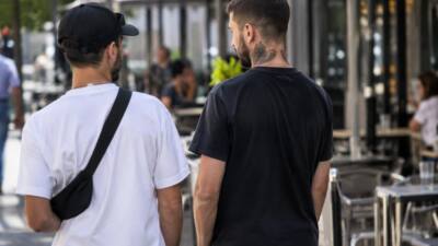 Polizei sucht zwei mutmaßliche Geldbörsendiebe in Wien