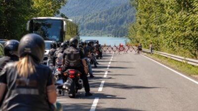 Starker Rückreiseverkehr und Sperren am Faaker See