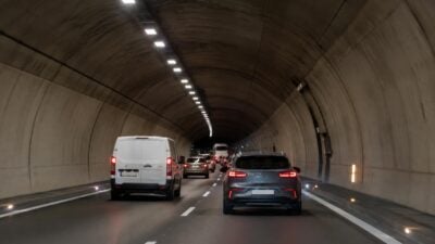 Stau beim Oswaldibergtunnel: 25 Min. länger auf der A10