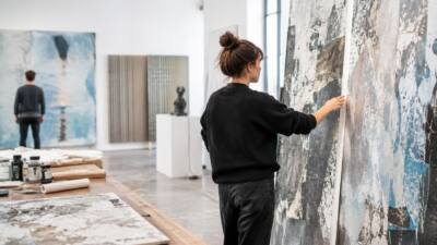 Stumreich erhält Hilde-Zach-Kunststipendium in Innsbruck