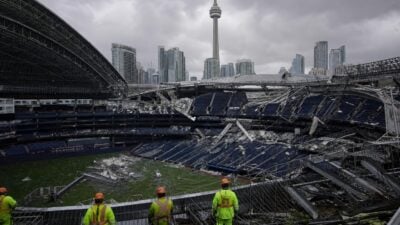 Rogers Stadium in Toronto durch Gewitter beschädigt