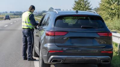 Totalgefälschter Führerschein bei Kontrolle in Pucking entdeckt