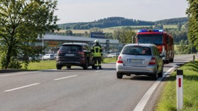 Unfall auf B69: Alarm wegen eingeklemmter Person