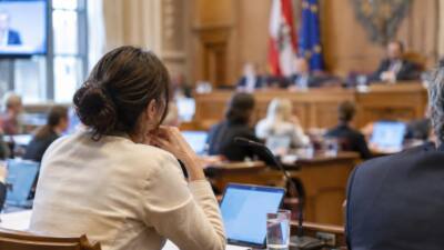 Wiener Gemeinderat debattiert über Transparenz und Gemeindewohnungen