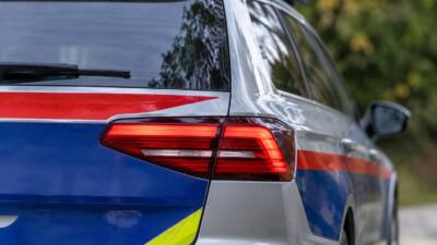 Zwei Männer bei Unfall mit Zugmaschine in Kitzbühel verletzt