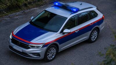 15-jährige Mopedfahrerin stürzt bei Vollbremsung in Feldkirch