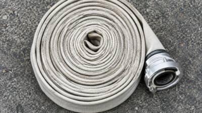 Brand erfasst Dachstuhl einer Maistrocknungsanlage in Neuhaus/Suha