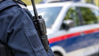 Falscher Polizist nimmt Schmuck und Goldmünzen in Wien mit