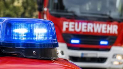 Feuerwehr Laaben löscht Fahrzeugbrand rasch
