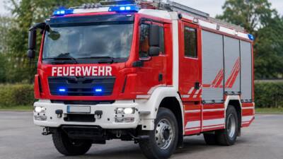 Feuerwehr Paudorf befreit Traktor aus schwieriger Lage