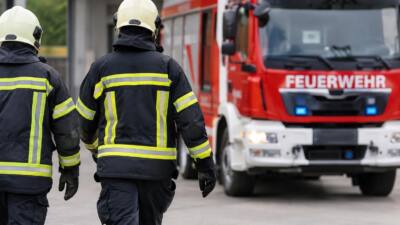 Feuerwehr Scheffau entfernt Baum an der B 162 bei Kilometer 2