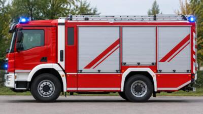Feuerwehr stellt Pkw in Obersdorf wieder auf die Räder
