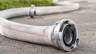 Feuerwehr trifft auf fast gelöschten Garagenbrand im Bezirk Freistadt