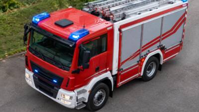Feuerwehr Ybbs birgt Pkw nach Unfall mit Lkw