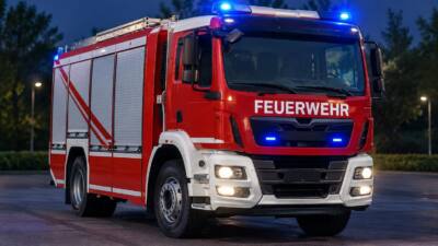 Feuerwehren sichern Unfallstelle auf der L6 Richtung Deutsch-Wagram