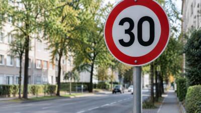 Graz führt Tempo 30 auf der Keplerstraße beim BRG Kepler ein