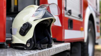 Lenker touchiert geparktes Auto, Cabrio bleibt fahrunfähig stehen